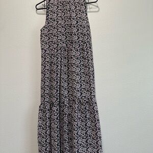 Sleeveless Floral midi/Maxi Dress in Black and Light Pink,small,high neck,tiered